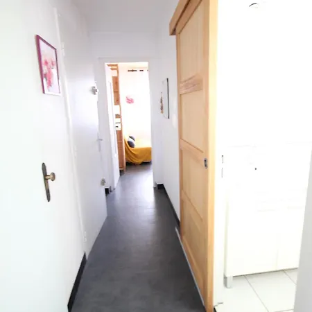 Apartment 2 Pieces, Au 1er Etage Pour 2 A 4 Couchages, Proche Commerces Et 200m De Lxrh9 Portiragnes