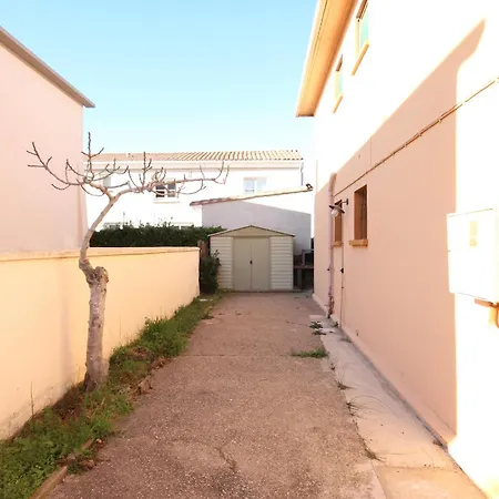 Apartment 2 Pieces, Au 1er Etage Pour 2 A 4 Couchages, Proche Commerces Et 200m De Lxrh9 *