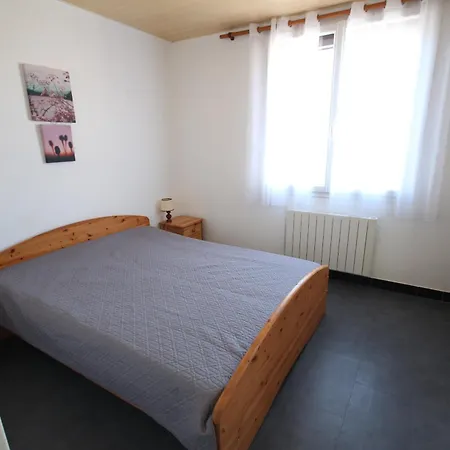 2 Pieces, Au 1er Etage Pour 2 A 4 Couchages, Proche Commerces Et 200m De Lxrh9 Apartment *
